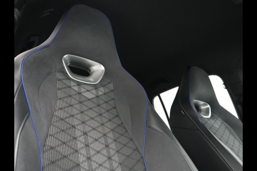 Volkswagen Tiguan 1.5 eHybrid R-Line Business 272pk Dealer O.H. | Adaptive Cruise | Head Up | 360 Camera | IQ Light | Sportstoelen Massage & Verwarmd | Stuur Verwarmd | Sfeerverlichting | Apple Carplay | Blis | Navigatie | DAB | Plug In Hybrid |