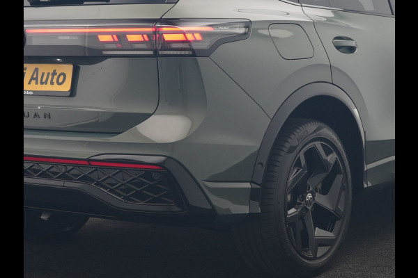 Volkswagen Tiguan 1.5 eHybrid R-Line Business 272pk Dealer O.H. | Adaptive Cruise | Head Up | 360 Camera | IQ Light | Sportstoelen Massage & Verwarmd | Stuur Verwarmd | Sfeerverlichting | Apple Carplay | Blis | Navigatie | DAB | Plug In Hybrid |