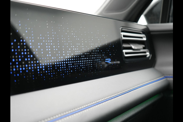 Volkswagen Tiguan 1.5 eHybrid R-Line Business 272pk Dealer O.H. | Adaptive Cruise | Head Up | 360 Camera | IQ Light | Sportstoelen Massage & Verwarmd | Stuur Verwarmd | Sfeerverlichting | Apple Carplay | Blis | Navigatie | DAB | Plug In Hybrid |