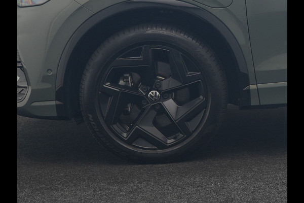 Volkswagen Tiguan 1.5 eHybrid R-Line Business 272pk Dealer O.H. | Adaptive Cruise | Head Up | 360 Camera | IQ Light | Sportstoelen Massage & Verwarmd | Stuur Verwarmd | Sfeerverlichting | Apple Carplay | Blis | Navigatie | DAB | Plug In Hybrid |