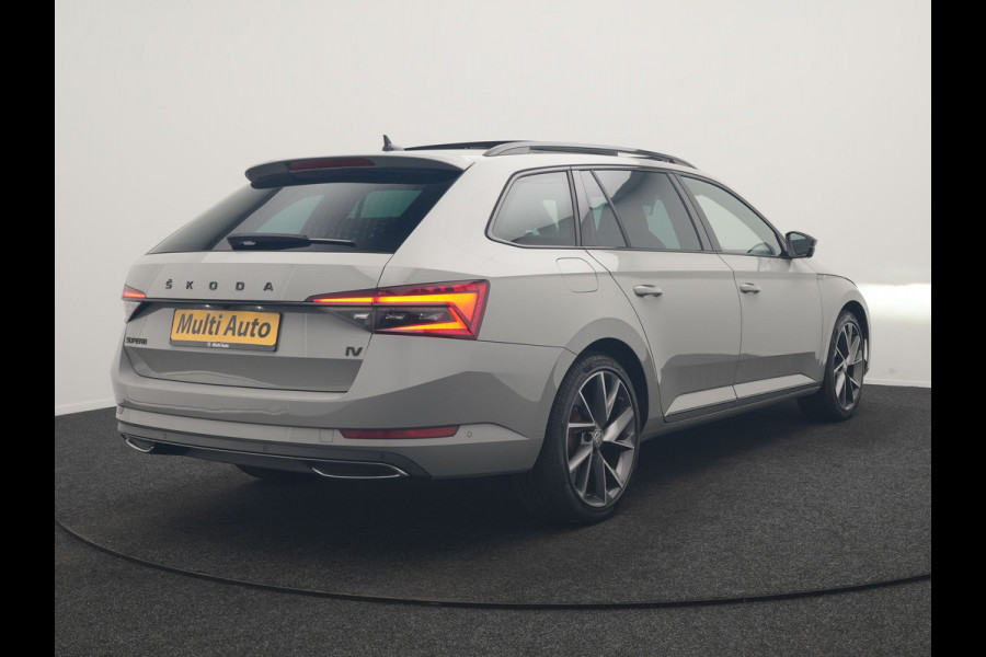 Škoda Superb Combi 1.4 TSI iV Sportline Business PHEV 218pk Dealer O.H. | Trekhaak Af Fabriek | Panodak | 360 Camera | Alcantara Sportstoelen Memory & Verwarmd | Sfeerverlichting | Keyless | Blis | Crystal LED | Navigatie | DAB | Plug In Hybrid |