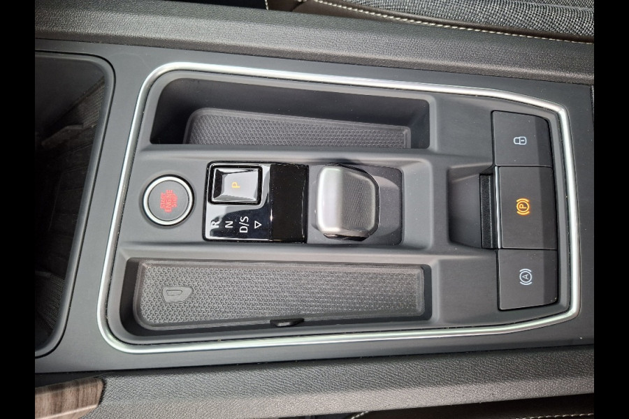 Seat Leon Sportstourer 1.4 TSI PHEV XCELLENCE Automaat * Navigatiesysteem * Elek. Trekhaak * Parkeercamera *