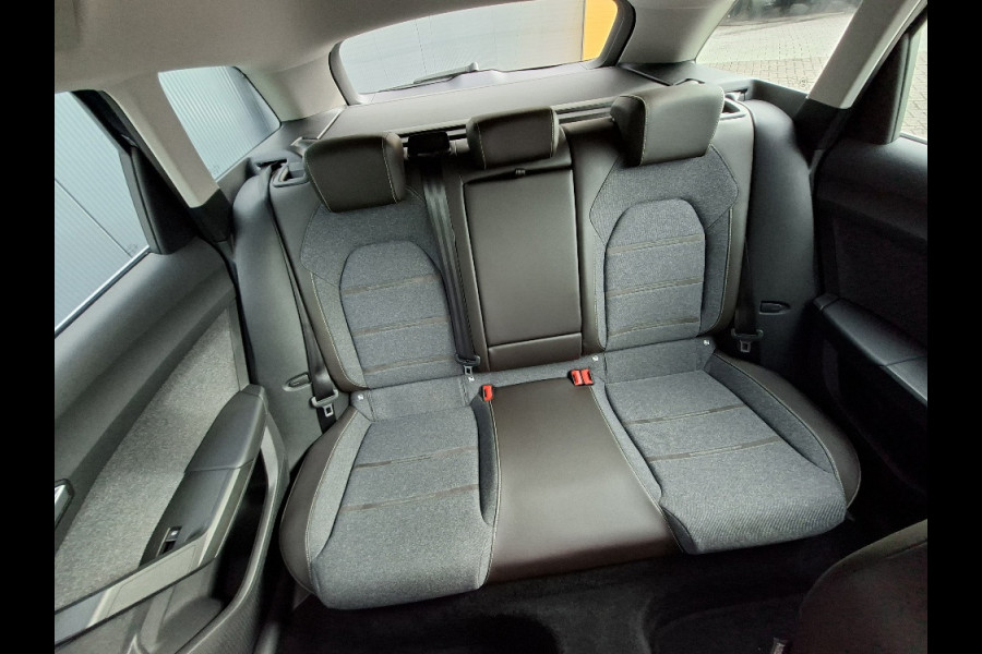 Seat Leon Sportstourer 1.4 TSI PHEV XCELLENCE Automaat * Navigatiesysteem * Elek. Trekhaak * Parkeercamera *