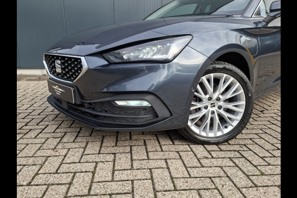 Seat Leon Sportstourer 1.4 TSI PHEV XCELLENCE Automaat * Navigatiesysteem * Elek. Trekhaak * Parkeercamera *