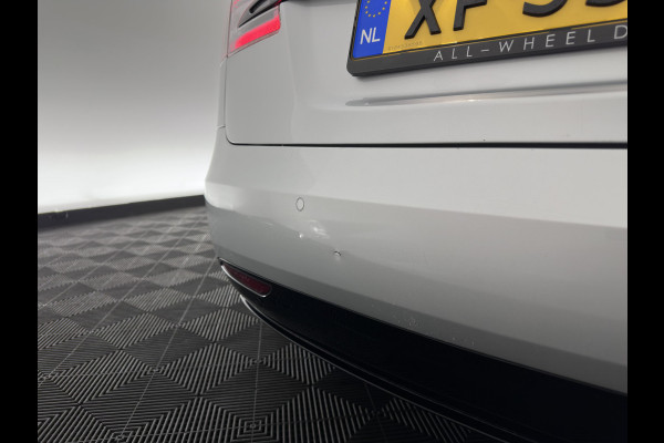 Tesla Model S 100D (3-Fase-17kW) {SoH-87%} Aut. *PANO | LEATHER | AIRSUSPENION | FULL-LED | NAVI-FULLMAP | KEYLESS | HEATED-SPORTSEATS | DIGI-COCKPIT | CAMERA | 19"ALU*