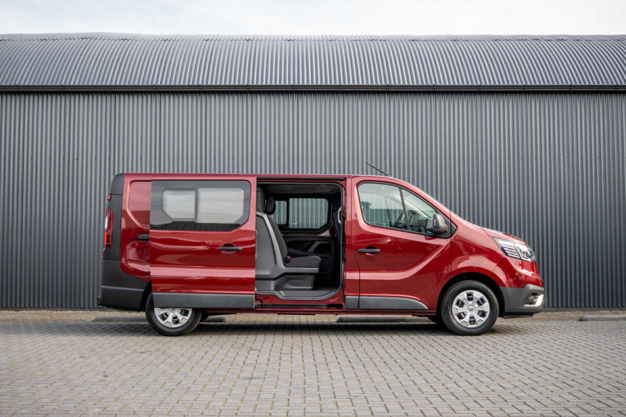 Renault Trafic 2.0 dCi 150 L2H1 | Automaat | 5-Zits | 150 PK | Camera | Cruise | Navi | Airco