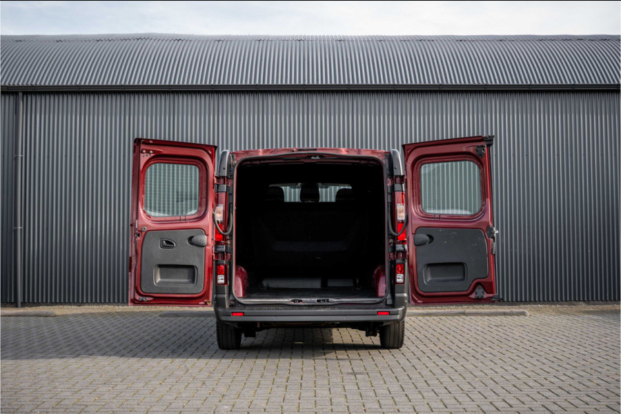 Renault Trafic 2.0 dCi 150 L2H1 | Automaat | 5-Zits | 150 PK | Camera | Cruise | Navi | Airco