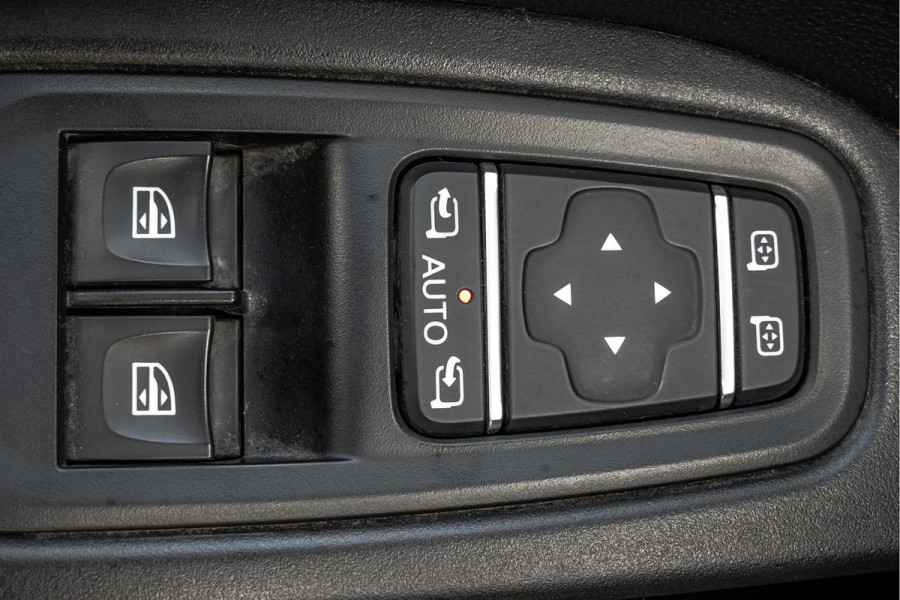 Renault Trafic 2.0 dCi 150 L2H1 | Automaat | 5-Zits | 150 PK | Camera | Cruise | Navi | Airco