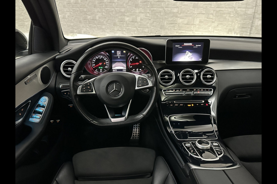 Mercedes-Benz GLC Coupé 250 4MATIC AMG-Line | Panorama | Trekhaak | 21 Inch | Night-Pakket | Carplay | Achteruitrij-Camera | Sound-Upgrade | Stoelverwarming | Full-LED | Navigatie |