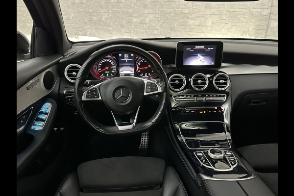 Mercedes-Benz GLC Coupé 250 4MATIC AMG-Line | Panorama | Trekhaak | 21 Inch | Night-Pakket | Carplay | Achteruitrij-Camera | Sound-Upgrade | Stoelverwarming | Full-LED | Navigatie |