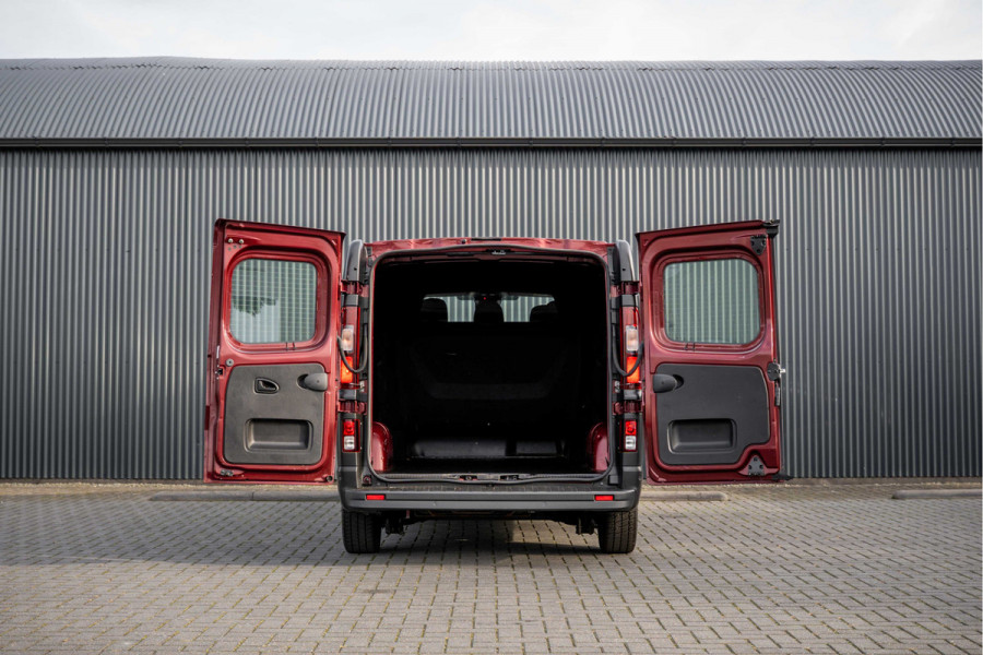Renault Trafic 2.0 dCi 150 L2H1 | Automaat | 5-Zits | 150 PK | Camera | Cruise | Navi | Airco