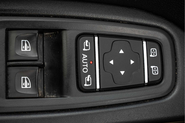 Renault Trafic 2.0 dCi 150 L2H1 | Automaat | 5-Zits | 150 PK | Camera | Cruise | Navi | Airco