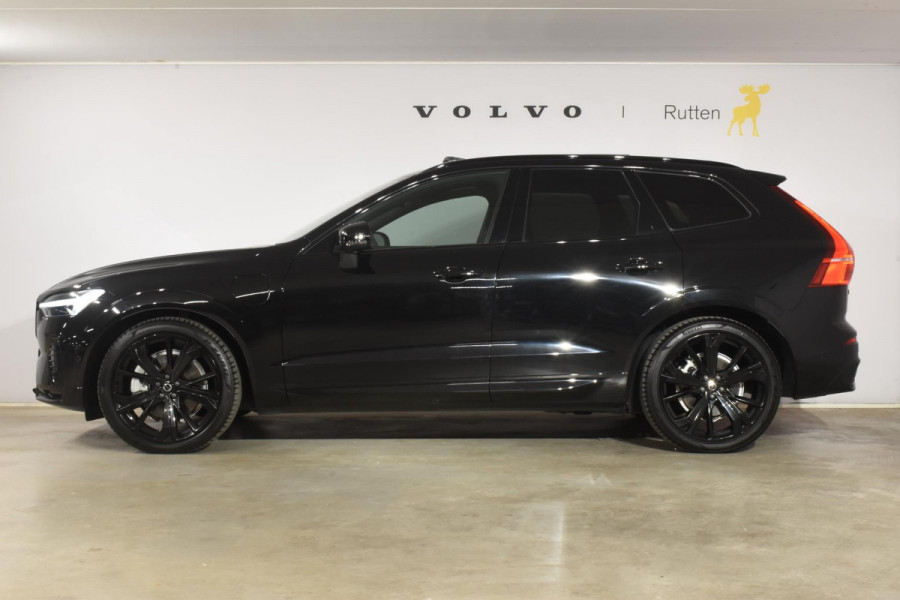 Volvo XC60 T6 350PK Plug-in hybrid AWD Ultra Black Edition / Luchtvering / Bowers & Wilkins / Adaptive Cruise control / Head-up Display / Elektrische stoelen met geheugen / Massagefunctie voorstoelen / Stoelverwarming V+A / Stoelventilatie / Stuurverwarming / 360 Camera /