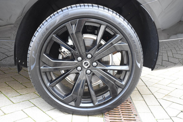 Volvo XC60 T6 350PK Plug-in hybrid AWD Ultra Black Edition / Luchtvering / Bowers & Wilkins / Adaptive Cruise control / Head-up Display / Elektrische stoelen met geheugen / Massagefunctie voorstoelen / Stoelverwarming V+A / Stoelventilatie / Stuurverwarming / 360 Camera /
