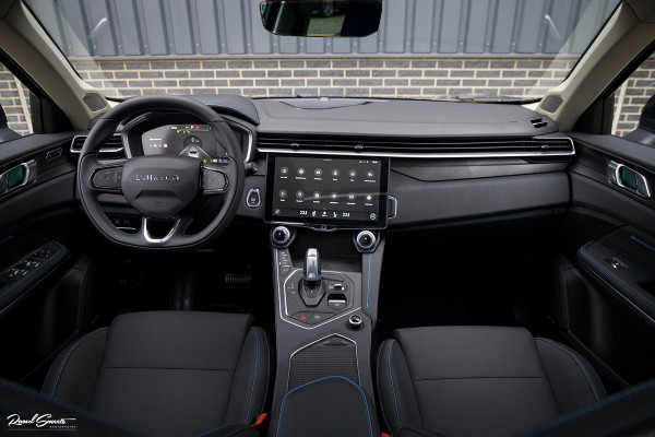Lynk & Co 01 1.5 | ALL-IN PRIJZEN – inclusief onderhoud, originele Lynk & Co software-update en 1 jaar BOVAG-garantie | Adaptieve cruise | Panoramadak | Blis | Memory |