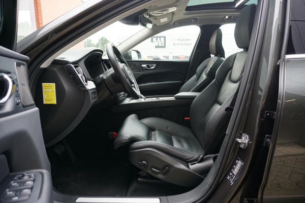 Volvo XC60 2.0 B5 Inscription + PANORAMA / 360 CAMERA / LEDER / TREKHAAK /