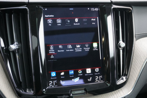 Volvo XC60 2.0 B5 Inscription + PANORAMA / 360 CAMERA / LEDER / TREKHAAK /
