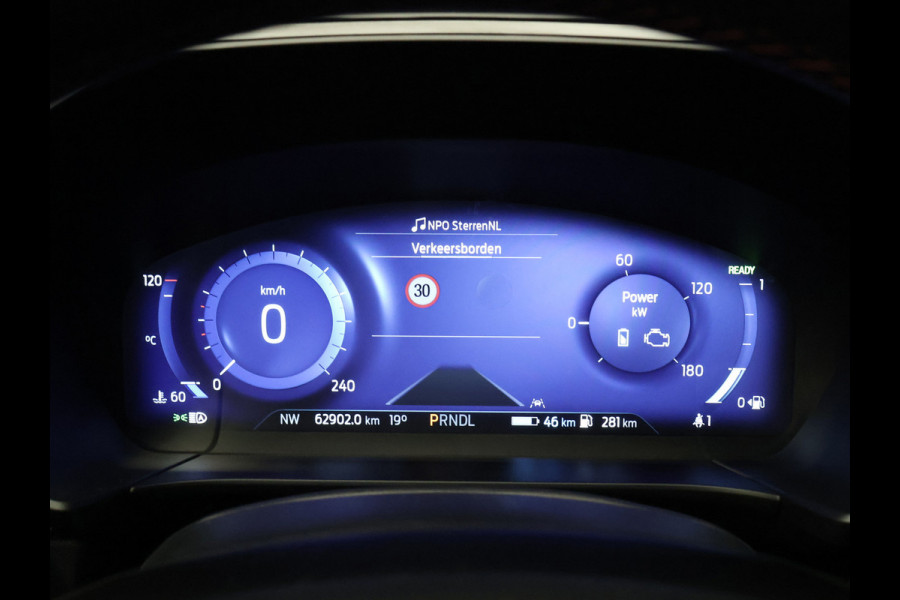 Ford Kuga 2.5 PHEV ST-Line X (APPLE CARPLAY,NAVI,CAMERA V/A,PDC,STOEL/STUUR VERWARMING,GETINT,LED,SPORTSTOELEN,LM VELGEN)