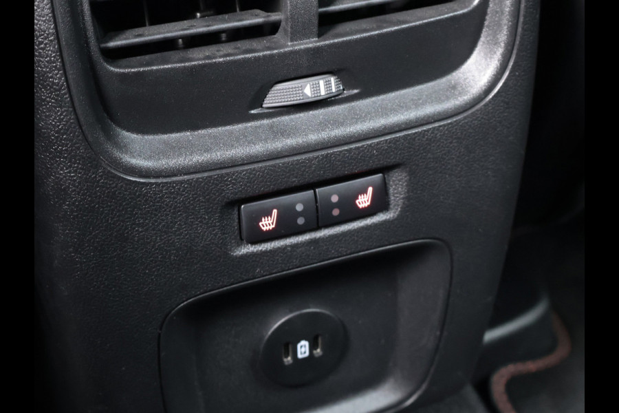Ford Kuga 2.5 PHEV ST-Line X (APPLE CARPLAY,NAVI,CAMERA V/A,PDC,STOEL/STUUR VERWARMING,GETINT,LED,SPORTSTOELEN,LM VELGEN)