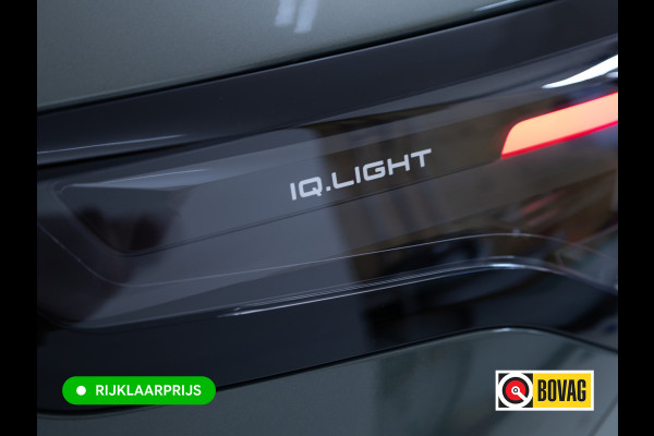Volkswagen Tiguan 1.5 eHybrid Elegance | Elec. trekhaak | HUD | Pano dak | Stoel- stuur- & achterbankverw. | IQ Led | Adap. Cruise | Massagestoelen, Sfeerverlichting, Navigatie, App. connect, Spraakbediening, 19"LMV, Cipressino Green Metallic