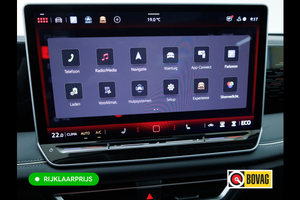 Volkswagen Tiguan 1.5 eHybrid Elegance | Elec. trekhaak | HUD | Pano dak | Stoel- stuur- & achterbankverw. | IQ Led | Adap. Cruise | Massagestoelen, Sfeerverlichting, Navigatie, App. connect, Spraakbediening, 19"LMV, Cipressino Green Metallic