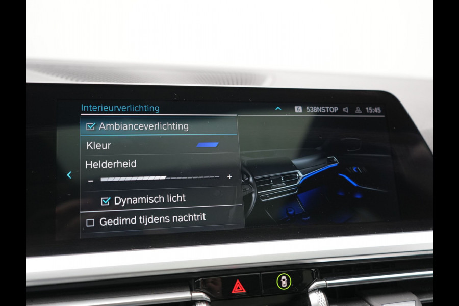 BMW 3 Serie Touring 320e M Sport PHEV Dealer O.H. | Trekhaak Af Fabriek | Panodak | Adaptive Cruise | Laser LED | Camera | Alcantara Sportstoelen Verwarmd | Sfeerverlichting | Keyless | Blis | Apple Carplay | Navigatie | DAB | Plug In Hybrid
