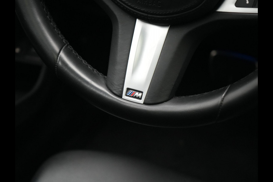 BMW 3 Serie Touring 320e M Sport PHEV Dealer O.H. | Trekhaak Af Fabriek | Panodak | Adaptive Cruise | Laser LED | Camera | Alcantara Sportstoelen Verwarmd | Sfeerverlichting | Keyless | Blis | Apple Carplay | Navigatie | DAB | Plug In Hybrid
