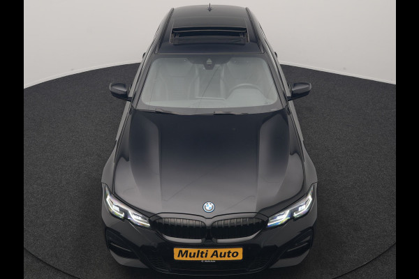 BMW 3 Serie Touring 320e M Sport PHEV Dealer O.H. | Trekhaak Af Fabriek | Panodak | Adaptive Cruise | Laser LED | Camera | Alcantara Sportstoelen Verwarmd | Sfeerverlichting | Keyless | Blis | Apple Carplay | Navigatie | DAB | Plug In Hybrid