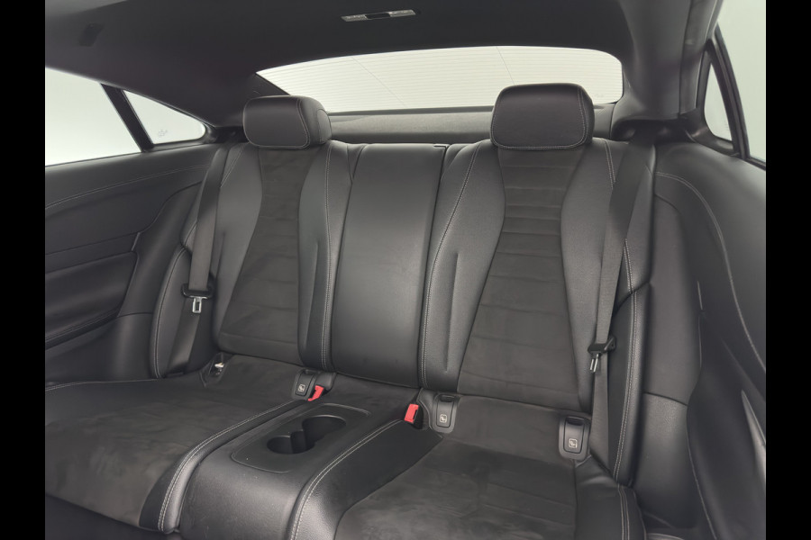 Mercedes-Benz E-Klasse Coupé 220 d AMG-Styling Premium Plus Aut. *PANO | LEATHER-MICROFIBRE | BURMESTER | ADAPTIVE-CRUISE | BLINDSPOT | MULTIBEAM-LED | MEMORY-PACK | TOPVIEW | KEYLESS | HEATED-SPORTSEATS | WIDESCREEN | AMBIENTLIGHT | SHIFTPADDLES | ..