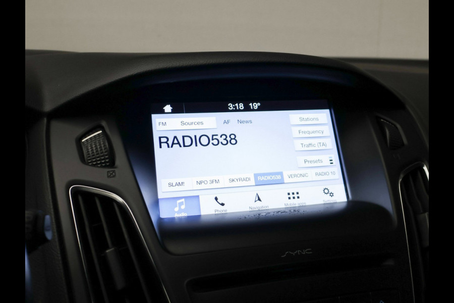 Ford Focus 1.0 Edition Sport (APPLE CARPLAY,NAVI,PDC,CLIMATE,CRUISE,LED,ELEKTRISCH PAKKET,SPORTSTOELEN,LM VELGEN)