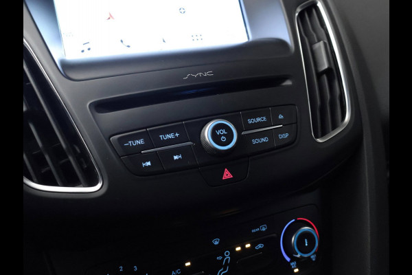 Ford Focus 1.0 Edition Sport (APPLE CARPLAY,NAVI,PDC,CLIMATE,CRUISE,LED,ELEKTRISCH PAKKET,SPORTSTOELEN,LM VELGEN)
