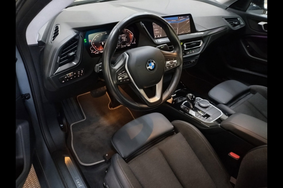 BMW 2 Serie Gran Coupé 218i Dealer onderhouden!