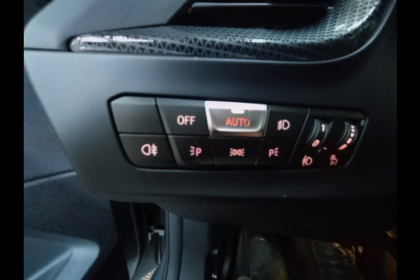BMW 2 Serie Gran Coupé 218i Dealer onderhouden!