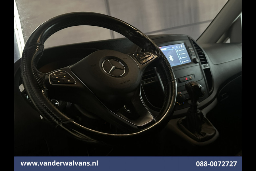 Mercedes-Benz Vito 114 CDI 136pk L2H1 Euro6 Airco | Camera | Navigatie | Cruisecontrol | Apple Carplay Android Auto, Parkeersensoren, Bijrijdersbank, Bumper in de kleur.