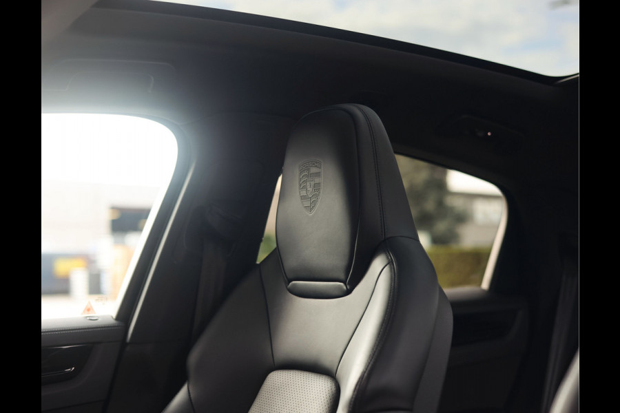 Porsche Cayenne Coupé 3.0 E-Hybrid | Pano - Sport Chrono - BOSE