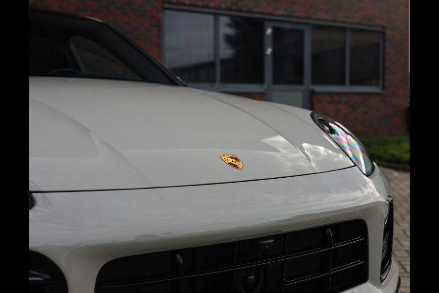 Porsche Cayenne Coupé 3.0 E-Hybrid | Pano - Sport Chrono - BOSE