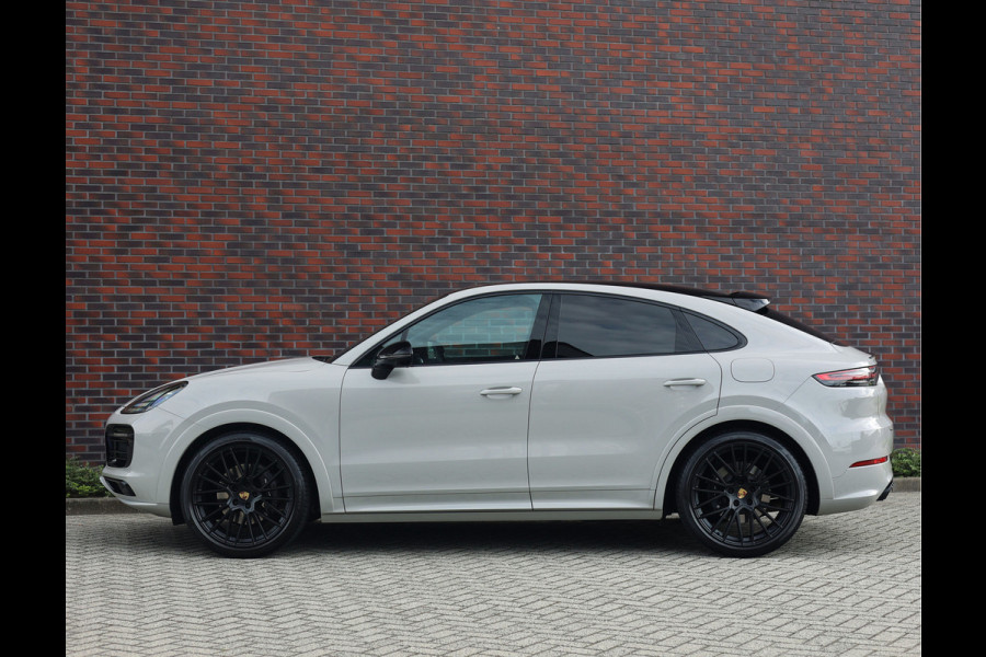 Porsche Cayenne Coupé 3.0 E-Hybrid | Pano - Sport Chrono - BOSE