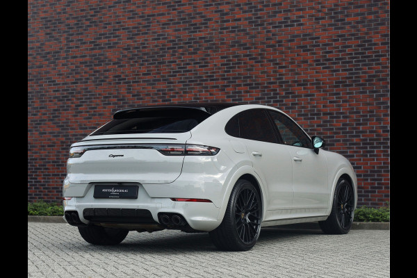 Porsche Cayenne Coupé 3.0 E-Hybrid | Pano - Sport Chrono - BOSE