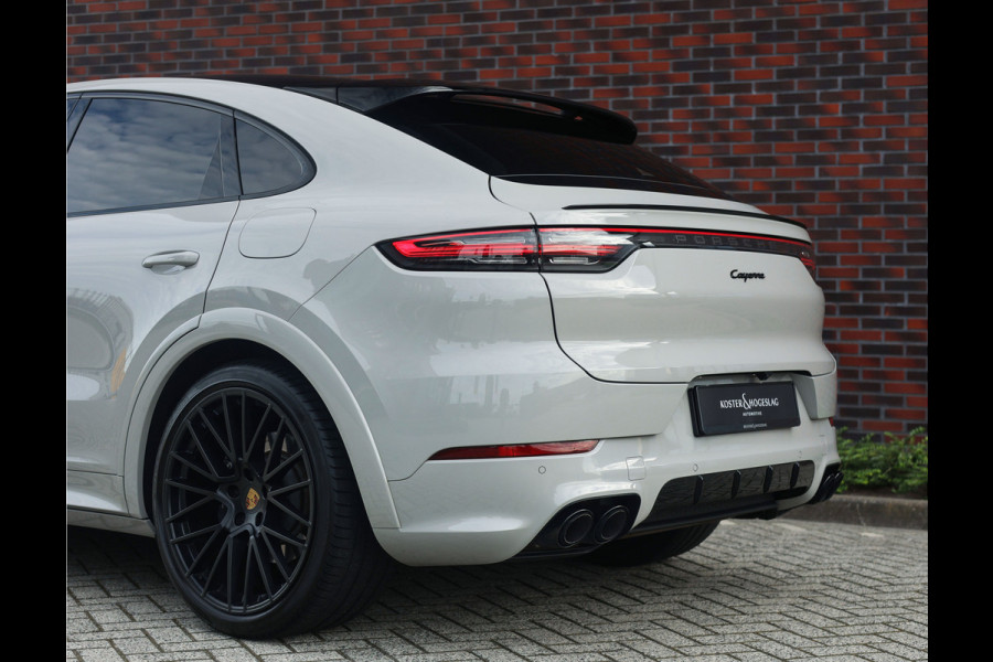 Porsche Cayenne Coupé 3.0 E-Hybrid | Pano - Sport Chrono - BOSE