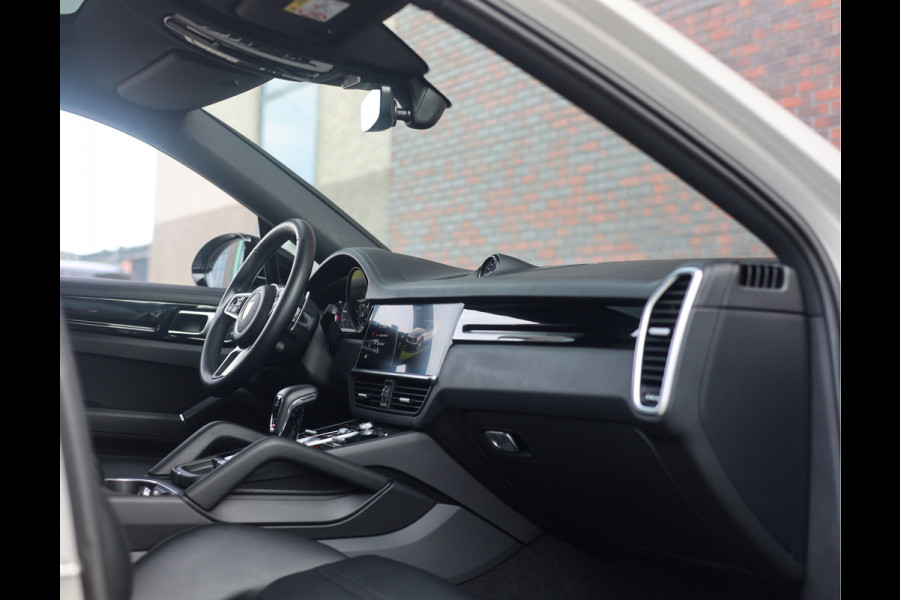 Porsche Cayenne Coupé 3.0 E-Hybrid | Pano - Sport Chrono - BOSE