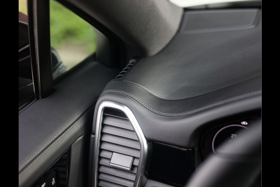 Porsche Cayenne Coupé 3.0 E-Hybrid | Pano - Sport Chrono - BOSE