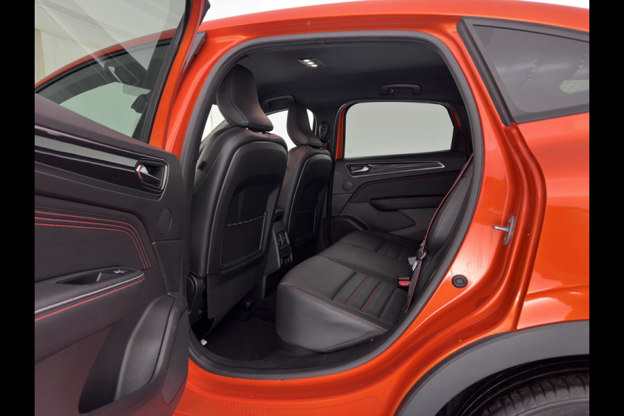 Renault Arkana 1.6 E-Tech Hybrid 145 R.S. Line (INCL-BTW) Aut. *LEATHER | FULL-LED | BLINDSPOT | CAMERA | BOSE-AUDIO | HEATED-SPORTSEATS | KEYLESS | AMBIENTLIGHT | DIGI-COCKPIT | PRIVACY-GLASS | NAVI-FULLMAP | ECC | ADAPTIVE-CRUISE | 18"A