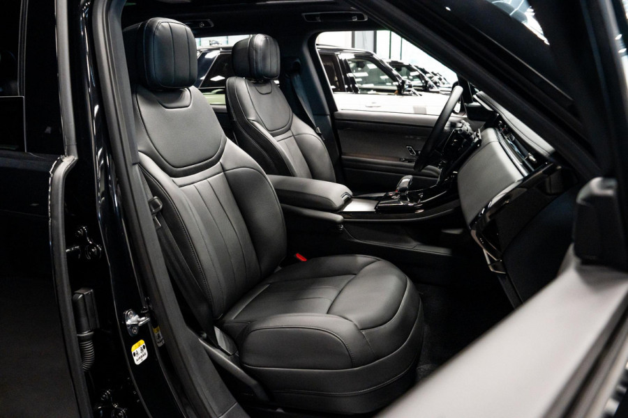 Land Rover Range Rover Sport 3.0 P460e Dynamic HSE PHEV *Panorama / Meridian 3D / Stoelventilatie + memory / HUD / Soft-Close / Surround-view*