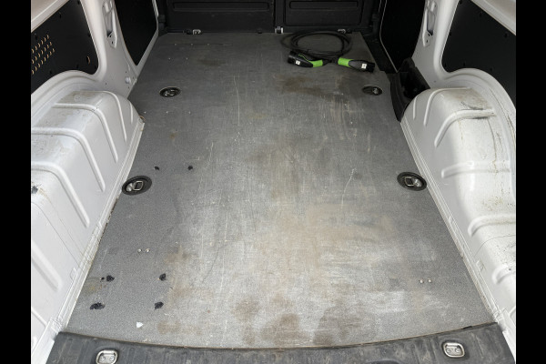 Volkswagen E-Caddy 37kWh 113PK L2 Elektrisch Caddy ABT Maxi 37,3kWh 159km WLTP LED Snelladen Trekhaak Airco Carplay Parkeersensoren Achter