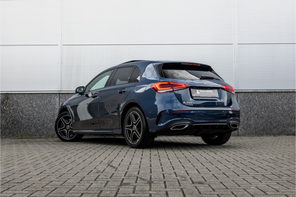 Mercedes-Benz A-Klasse 250 e AMG Line Pano / Sfeerverlichting / Carplay / Night Pakket / 18inch /