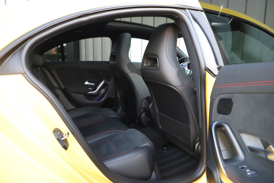 Mercedes-Benz CLA-Klasse 250e AMG | 218PK | Pano | Sfeerverlichting | Led | Widescreen | Stoelverwarming | Camera | Standkachel | 2022.