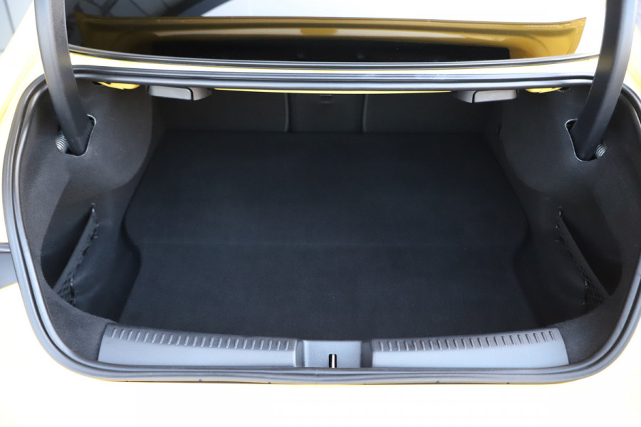Mercedes-Benz CLA-Klasse 250e AMG | 218PK | Pano | Sfeerverlichting | Led | Widescreen | Stoelverwarming | Camera | Standkachel | 2022.