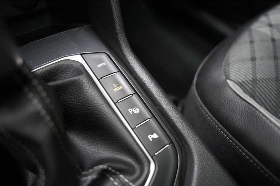 Volkswagen Tiguan 1.4 TSI eHybrid 3x R LINE PANO VIRTUAL ACC