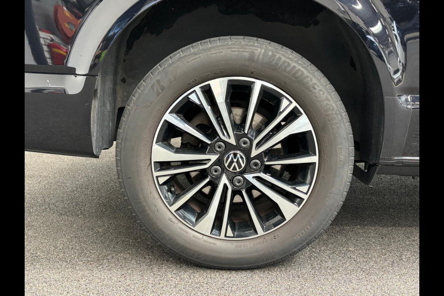 Volkswagen Transporter 2.0 TDI L2H1 28 Dubbele Cabine Highline Automaat Cruise Control Airco Navigatie Parkeersensoren Camera