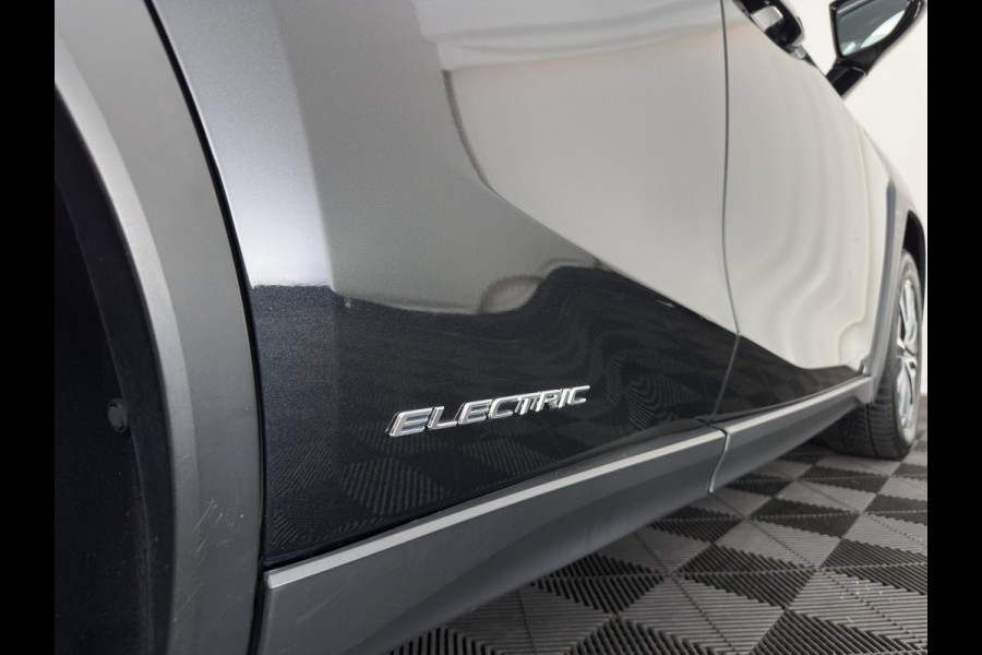 Lexus UX 300e Luxury 54 kWh (INCL.BTW)  Aut. *PANO | LEATHER | FULL-LED | ADAPTIVE-CRUISE | CAMERA | KEYLESS | NAVI-FULLMAP | DAB+ | PRIVACY-GLASS | ECC | PDC | 17''ALU*